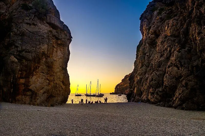 Puerto de Sóller Sol Port Soller旅舍 Puerto de Sóller